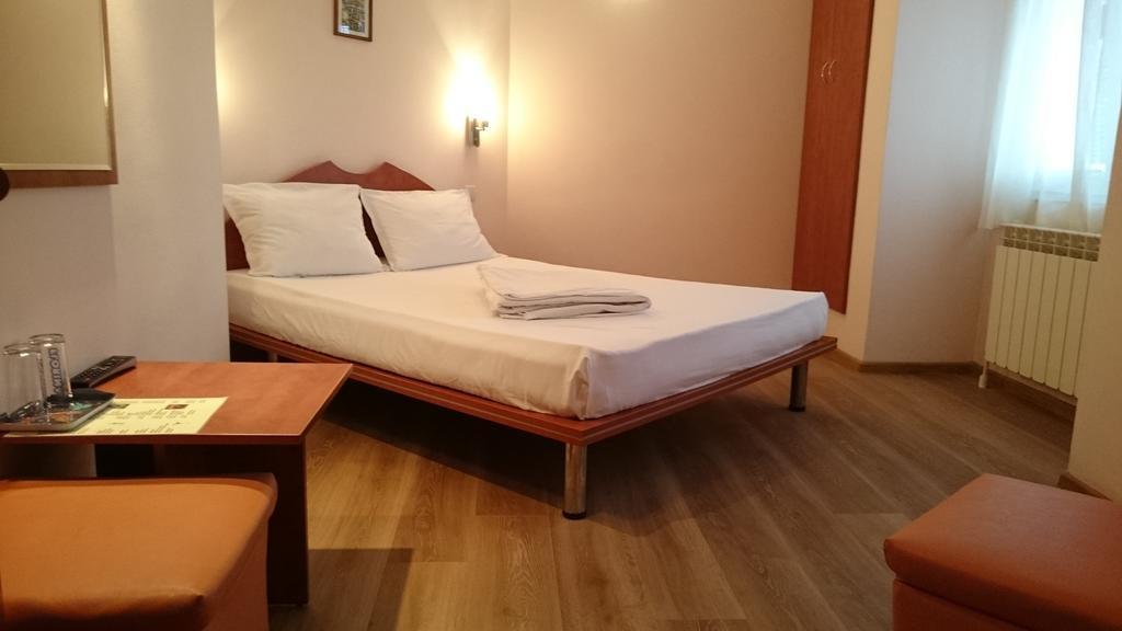 Classic Hotel Sofía Habitación foto