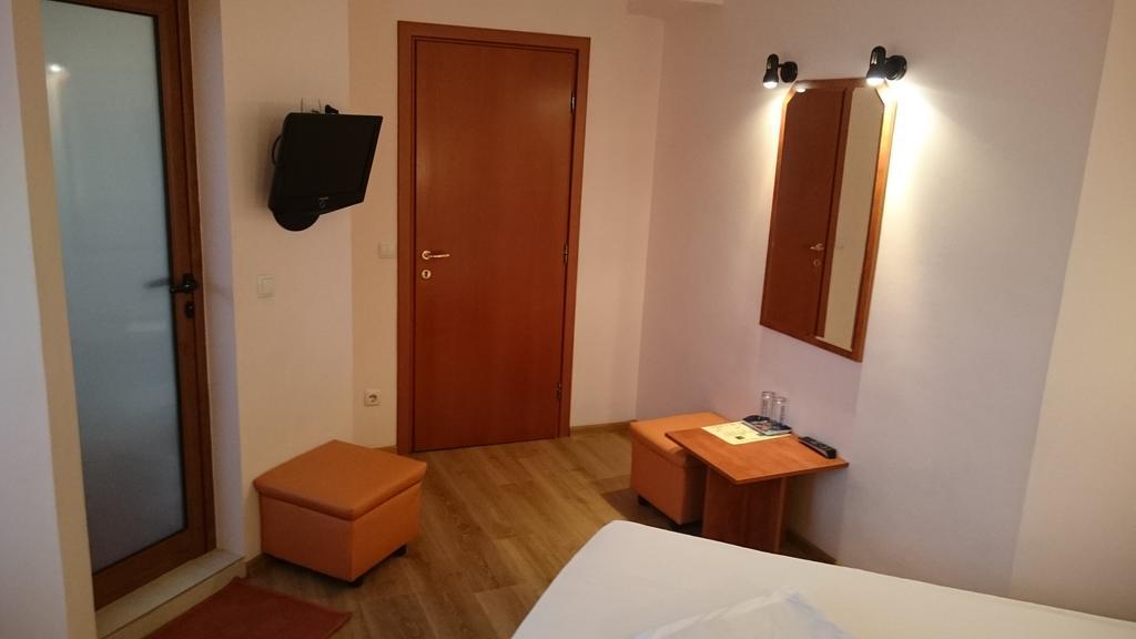 Classic Hotel Sofía Habitación foto